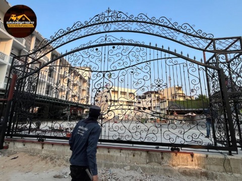 รับทำรั้วเหล็ก